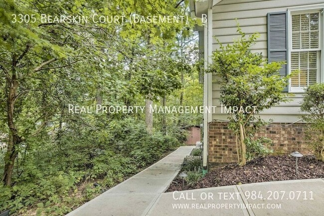 3305 Bearskin Ct in Raleigh, NC - Building Photo - Building Photo