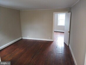 920 E Passyunk Ave-Unit -3 in Philadelphia, PA - Foto de edificio - Building Photo