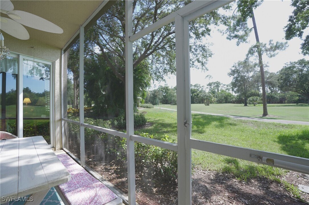 3435 Laurelgreens Ln S in Naples, FL - Building Photo