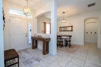 3774 Eagle Isle Cir in Kissimmee, FL - Building Photo - Building Photo