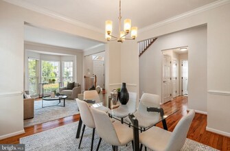 7873 Cranford Farm Cir in Lorton, VA - Building Photo - Building Photo