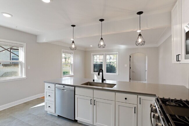4325 Bloomington Ave in Minneapolis, MN - Building Photo - Building Photo
