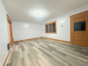 111 Dempster St in Buffalo, NY - Building Photo - Building Photo