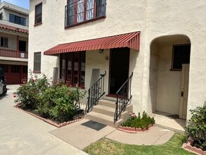 1859 Kelton Ave, Unit 1861.5 in Los Angeles, CA - Building Photo - Building Photo