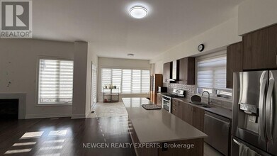 56 Lollard Wy in Brampton, ON - Building Photo - Building Photo