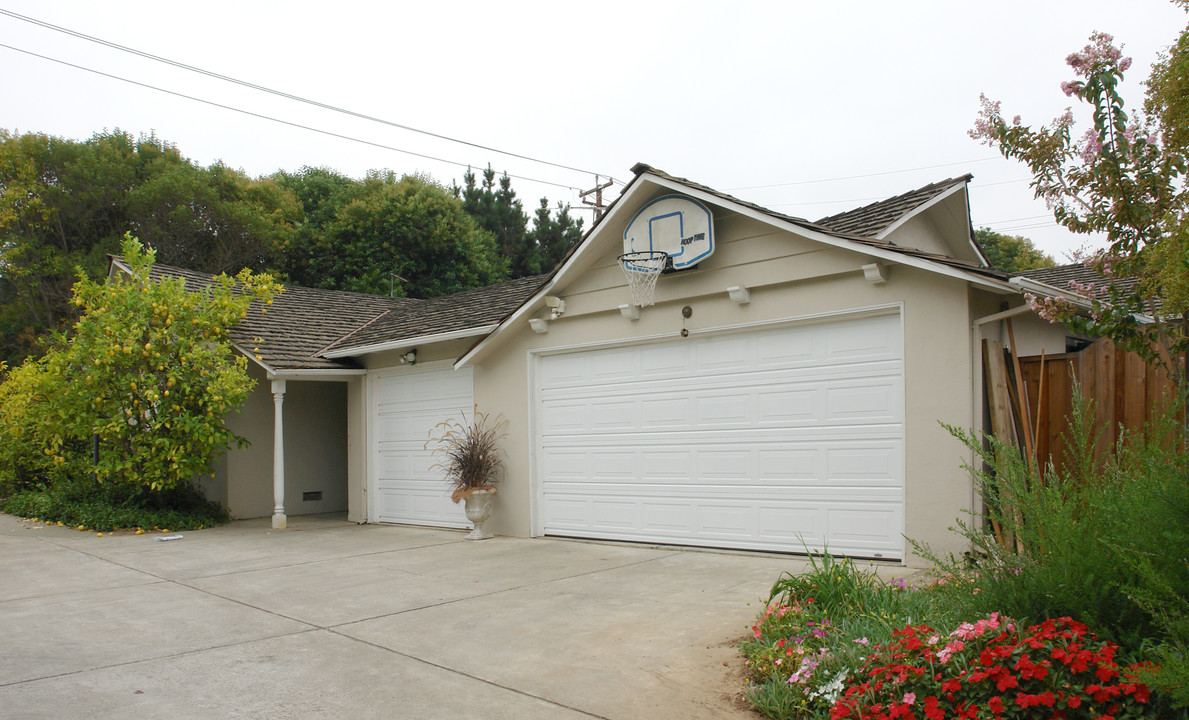 1694 Stevens Pl in Los Altos, CA - Building Photo