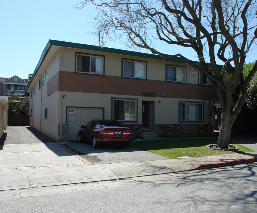 400 Rand St in San Mateo, CA - Building Photo