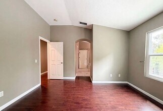 28441 Silverking Trail in Santa Clarita, CA - Building Photo - Building Photo