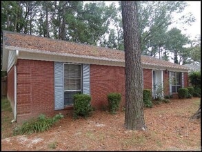 5803 Chaucer Ln in Little Rock, AR - Building Photo - Building Photo