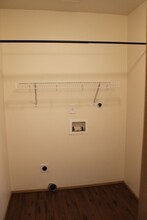 33014 NW Meersburg St in Scappoose, OR - Building Photo - Building Photo