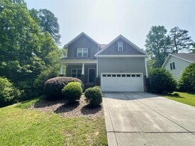 80 Lake View Dr E in Pinehurst, NC - Building Photo