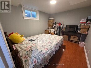 2 Gloxinia Crescent in Toronto, ON - Building Photo - Building Photo