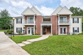 Greene Gables in Ridgeley, WV - Foto de edificio - Building Photo