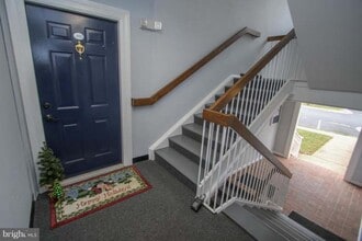 20595 Cornstalk Terrace in Ashburn, VA - Building Photo - Building Photo