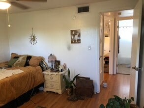 2025 S Granada Dr-Unit -11 in Tempe, AZ - Building Photo - Building Photo