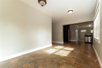 104 Ramona Cir in Palm Harbor, FL - Building Photo - Building Photo