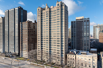 1500 N Lake Shore Dr in Chicago, IL - Building Photo - Primary Photo