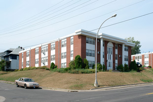 1701 E 4th St Apartments