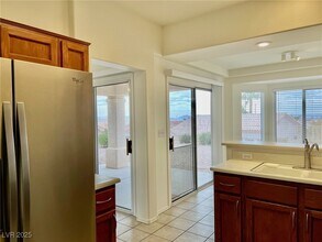 2720 Hope Forest Dr in Las Vegas, NV - Building Photo - Building Photo
