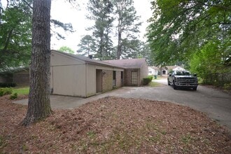 3 Edward Cir in Magnolia, AR - Building Photo - Building Photo