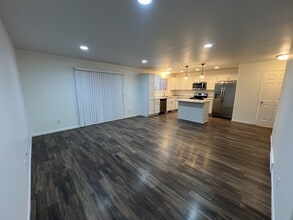 5970 36th St S in Fargo, ND - Building Photo - Building Photo