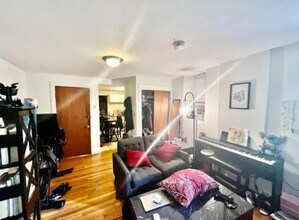 24 Stillman St, Unit 1M in Boston, MA - Building Photo - Building Photo