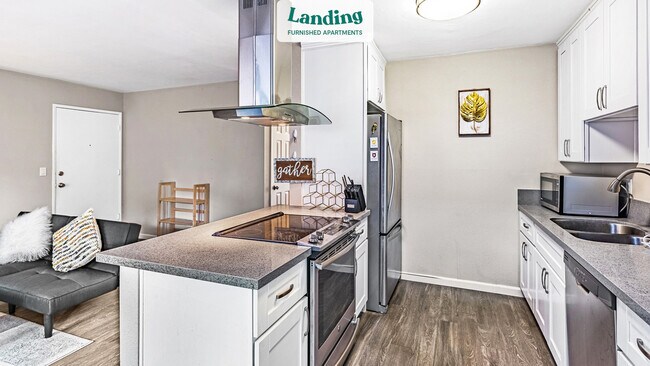 9504 Carroll Canyon Rd-Unit -204.1299571 in San Diego, CA - Building Photo - Building Photo