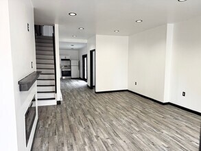 509 E Strawberry St in Lancaster, PA - Building Photo - Building Photo