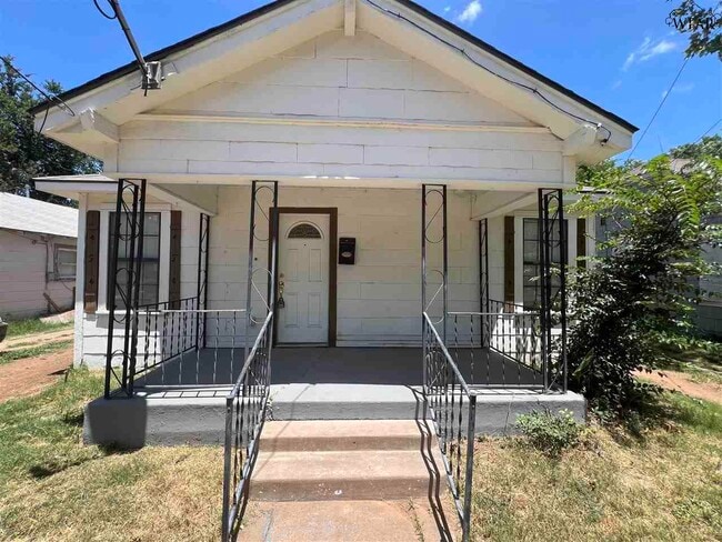 property at 1514 23rd St