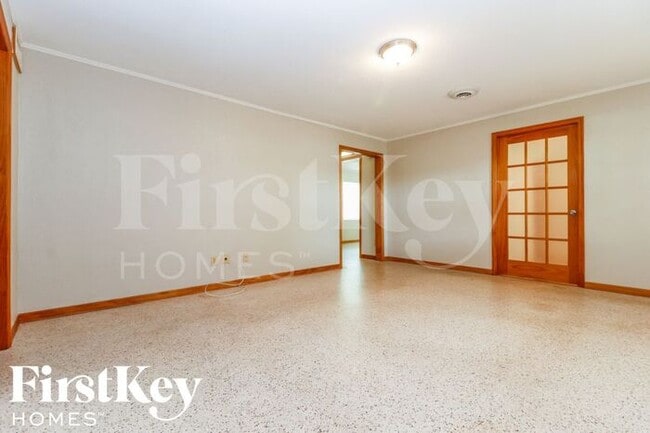 1019 45th St N in St. Petersburg, FL - Foto de edificio - Building Photo