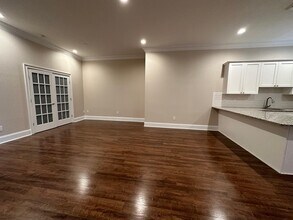 2-2G Stewart Ave in Huntington, NY - Foto de edificio - Building Photo
