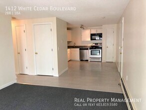 1412 White Cedar Blvd in Portsmouth, NH - Building Photo - Building Photo