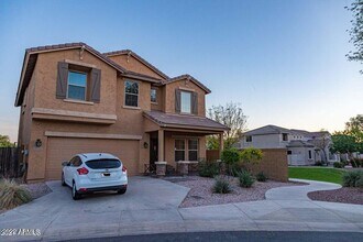 2115 W Le Marche Ave in Phoenix, AZ - Building Photo - Building Photo