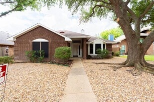 4010 Smartt St in Rowlett, TX - Building Photo