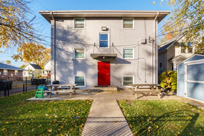 1709 N 26th Ave in Minneapolis, MN - Building Photo - Building Photo