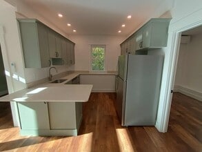 43 Adams St in Acton, MA - Foto de edificio - Building Photo