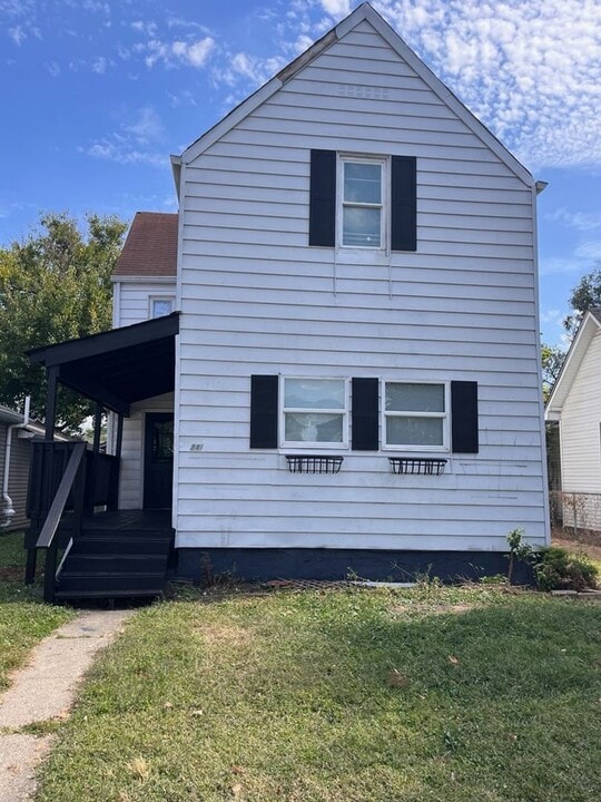 841 Birch Ave in Indianapolis, IN - Building Photo