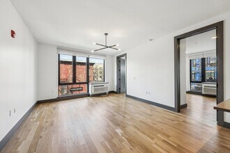 424 Arlington Ave, Unit 402 in Jersey City, NJ - Building Photo - Building Photo