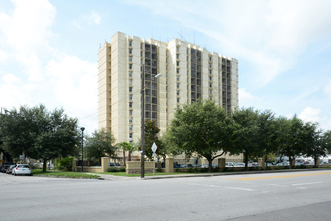 Palma Avenue in Tampa, FL - Building Photo