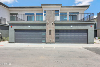 6060 E Baseline Rd in Mesa, AZ - Foto de edificio - Building Photo