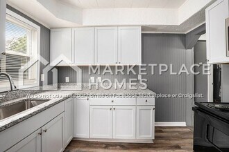 7211 Packard Ave in Warren, MI - Building Photo - Building Photo