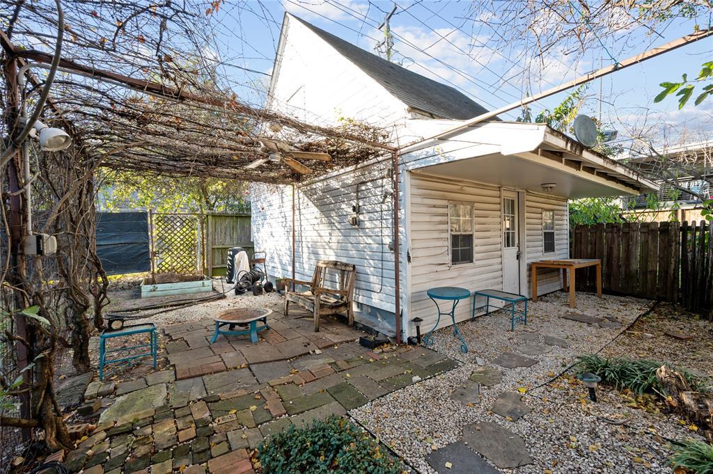 1959 Lexington St in Houston, TX - Building Photo