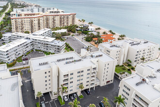 Palmsea Condominium in Palm Beach, FL - Building Photo - Building Photo