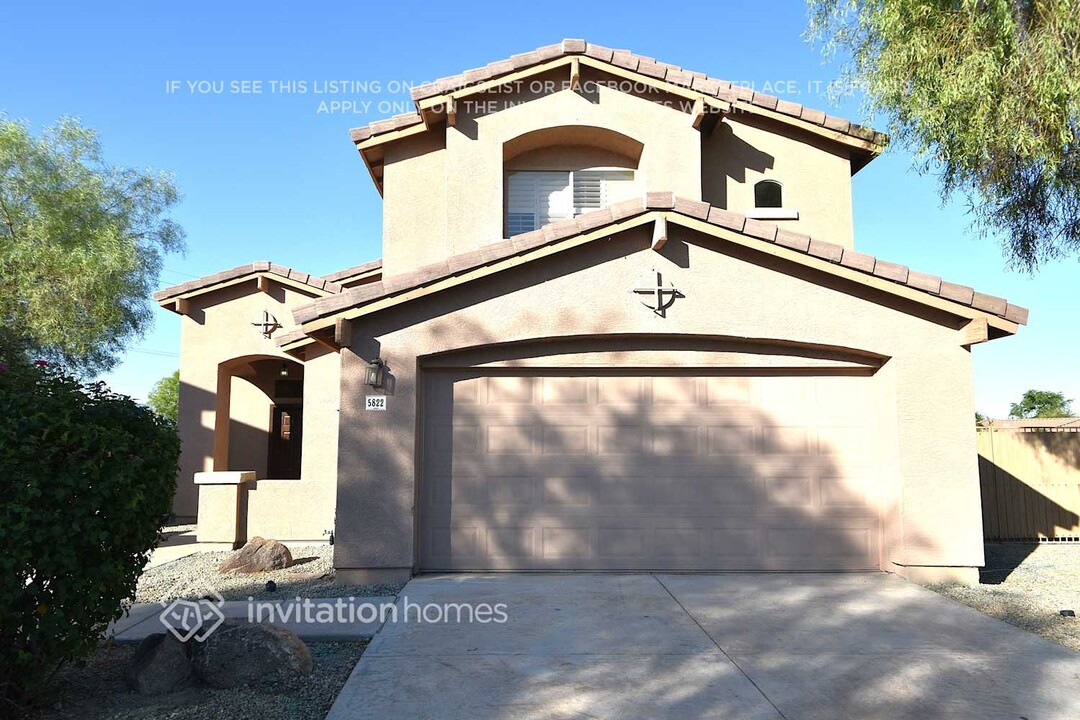 5822 S 54th Ln in Phoenix, AZ - Building Photo