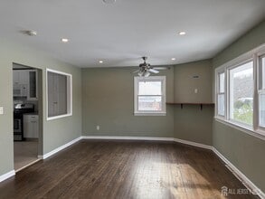 114 Netherwood Ave in Piscataway, NJ - Building Photo - Building Photo