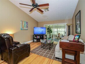 1877 Sixty Oaks Ln in Vero Beach, FL - Building Photo - Building Photo