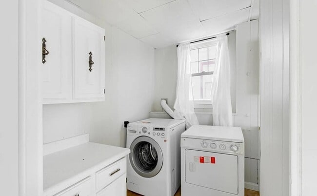 31 Falcon St, Unit 2