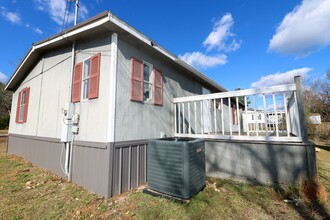 77 Baker St in Lincoln, AL - Building Photo - Building Photo