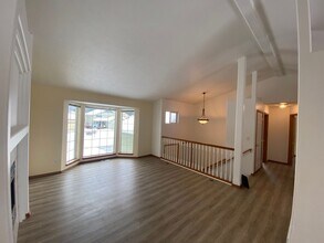 15921 N Franklin St in Spokane, WA - Foto de edificio - Building Photo