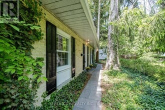 2 Grosvenor St in London, ON - Building Photo - Building Photo